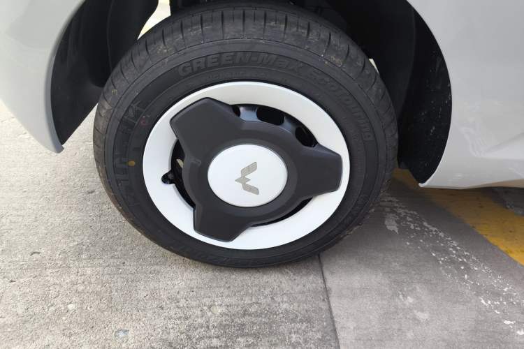 Used Wuling Hongguang MINIEV 2024 3rd Generation 215km Youth Edition