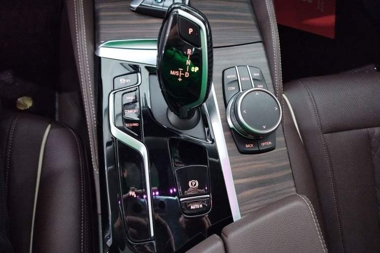 Used BMW 5 Series 2021 530Li xDrive Luxury Package
