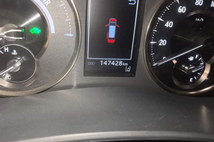 Used Toyota Vellfire 2020 Dual-Engine 2.5L HV Prestige Edition Odometer Close Up