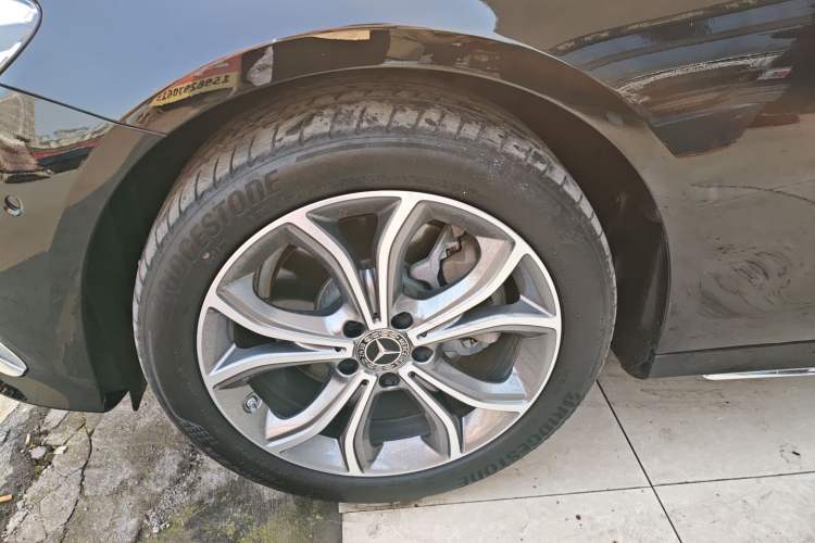 Used Mercedes-Benz E-Class 2023 Restyled E 300 L Sporty and Stylish Edition
