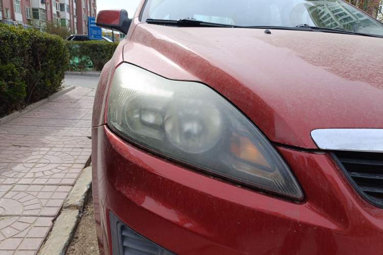 Used Ford Focus 2012 Hatchback Classic 1.8L Automatic Fashion Edition Right Front Headlight