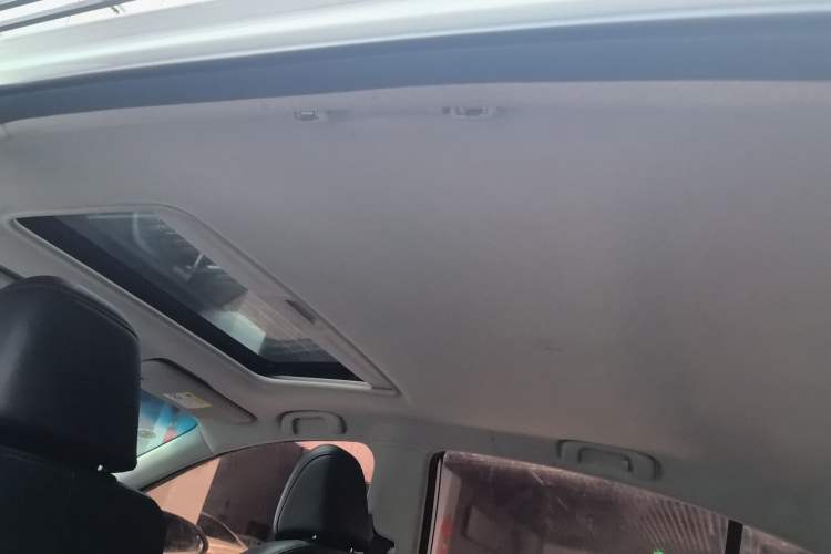 Used Chevrolet Cavalier 2019 320 Automatic Xinyue Edition Headliner
