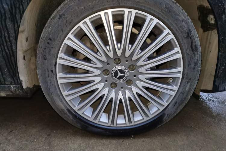 Used Mercedes-Benz E-Class 2021 Facelift E 300 L Stylish Edition
