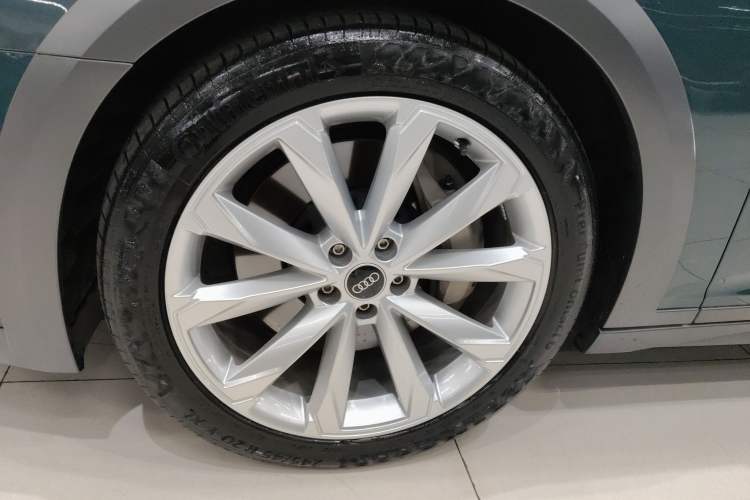 Used Audi A6 2021 allroad quattro Explorer 55 TFSI Prestige Off-Road Model