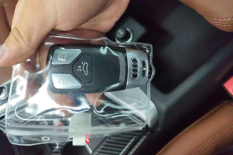 Used Audi A5 2021 Coupe 40 TFSI Fashionable and Dynamic Model Vehicle Key