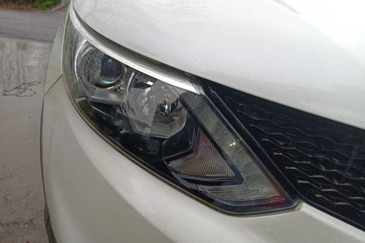 Used Nissan Qashqai 2016 1.2T CVT Fashion Edition Right Front Headlight