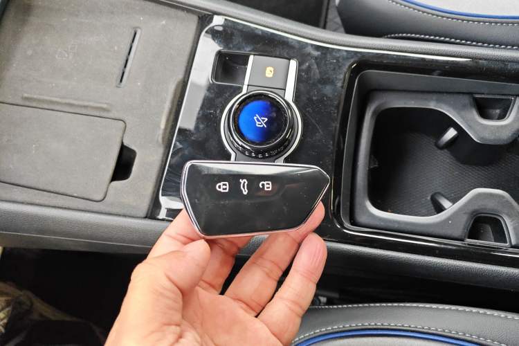 Used Volkswagen Tayron 2025 Tiguan L 380TSI 4Motion Luxury Easy Package