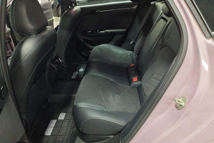 Used Geely Galaxy L6 2024 125km Creative Edition
