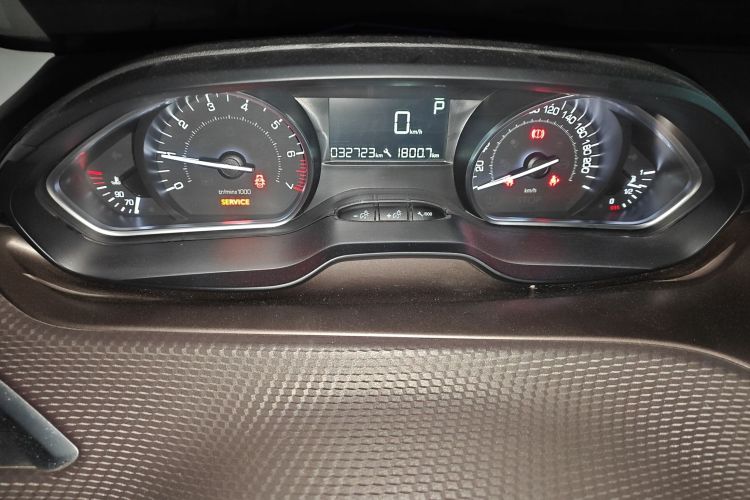 Used Peugeot 2008 2015 1.6L Automatic Playcool Edition
