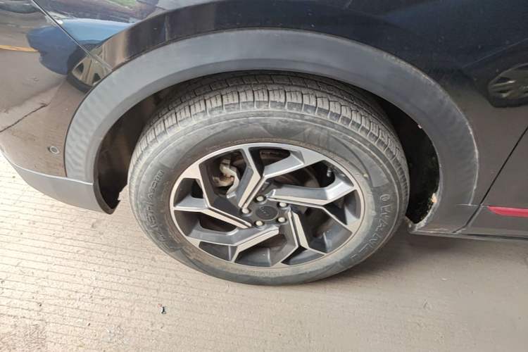 Used Dongfeng Aeolus AX7 2021 PRO 1.6T Automatic Intelligent Driving Edition Left Front Wheel Hub