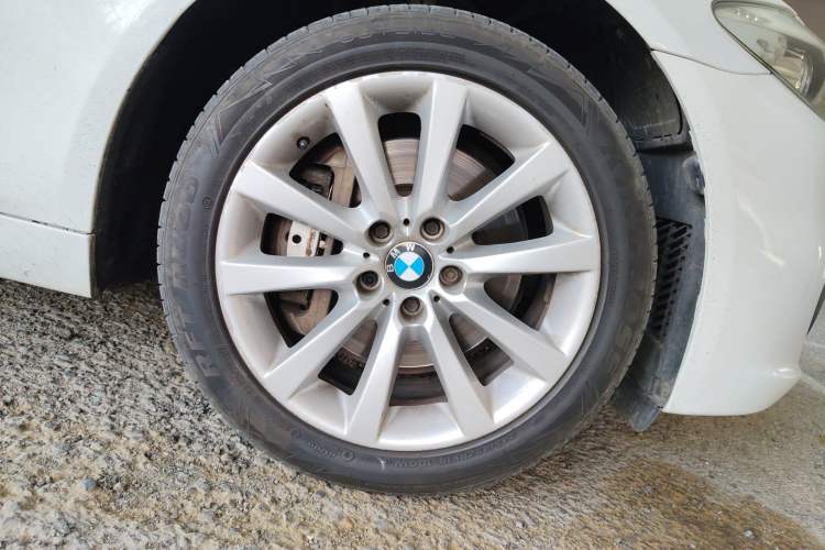 Used BMW 5 Series 2011 535Li Leading Model