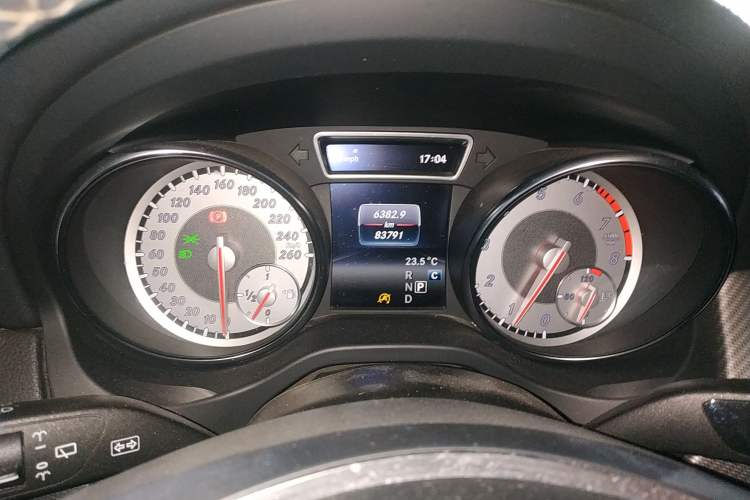 Used Mercedes-Benz GLA 2016 GLA 200 Fashion Model