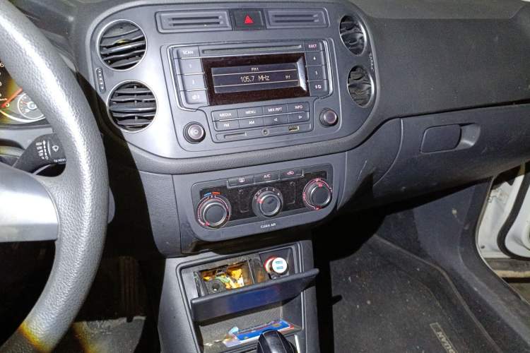 Used Volkswagen Tiguan L 2017 300TSI Automatic Two-Wheel Drive Silk Road Luxury Edition
