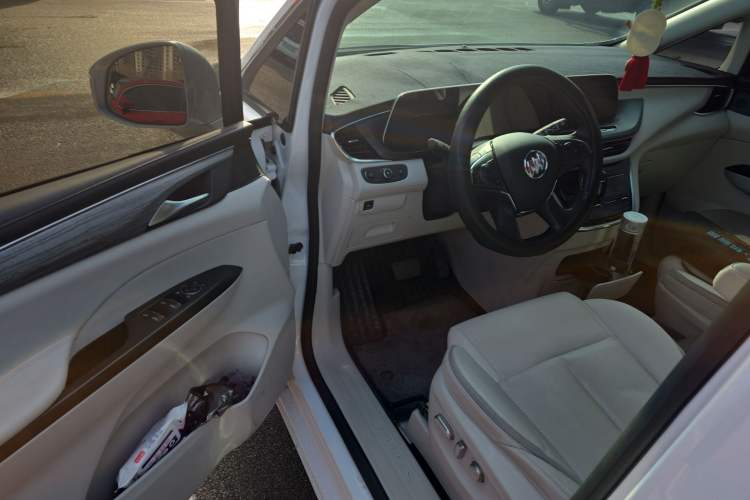 Used Buick GL8 2023 ES Lu Zun Deluxe and Yue Edition