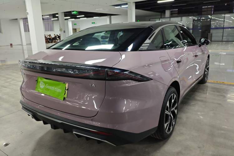 Used Geely Galaxy L6 2024 125km Creative Edition
