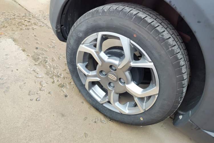 Used Geely Auto Vision X1 2017 1.3L Automatic Fun Edition Right Rear Wheel Hub