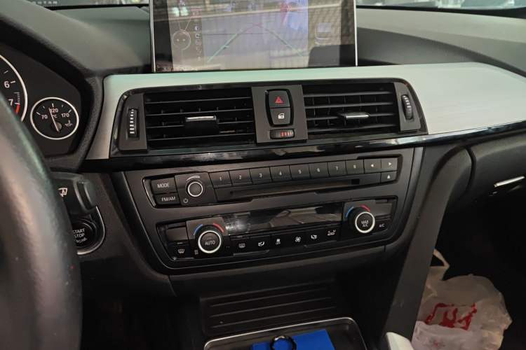 Used BMW 4 Series 2016 420i Convertible Fashion Model