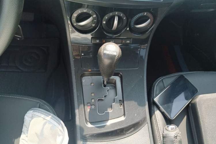 Used Mazda 3 2015 Sedan 1.6L Automatic Comfort Model Gear Lever