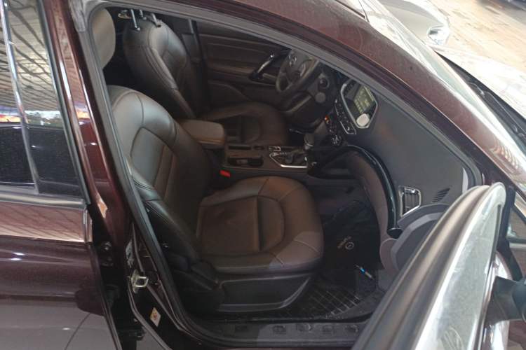 Used GAC Trumpchi GS4 2017 235T Automatic Two-Wheel Drive Luxury Smart Connectivity Version Right Front Seat