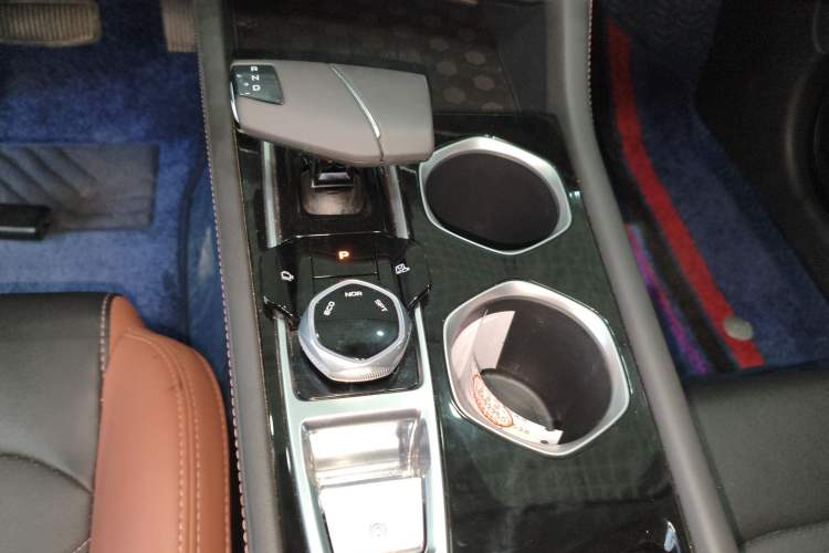 Used Changan Eado 2023 Changan Edition PLUS Blue Whale NE 1.4T GDI DCT Prestige Version