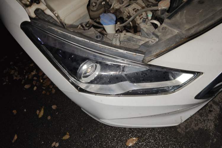 Used Hyundai Mistra 2017 1.8L Automatic Smart GLS China V Standard Right Front Headlight