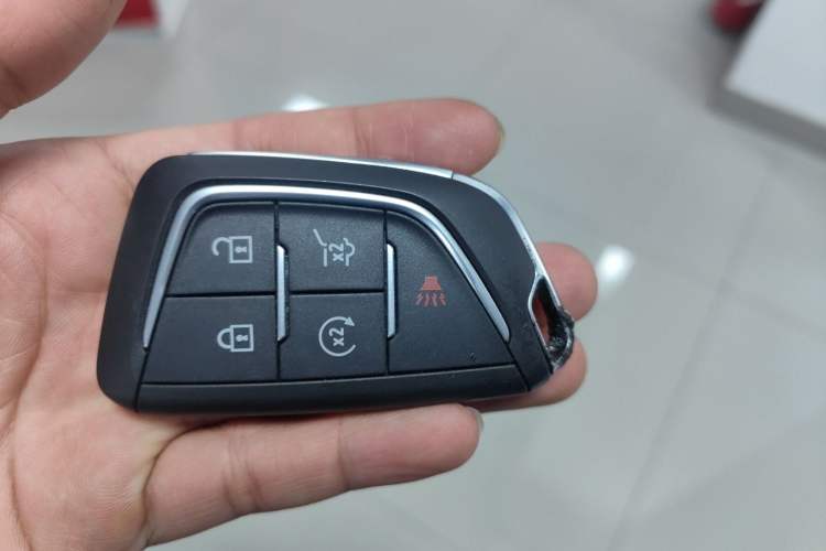 Used Cadillac XT4 2024 28T Four-Wheel Drive Luxury Version Vehicle Key