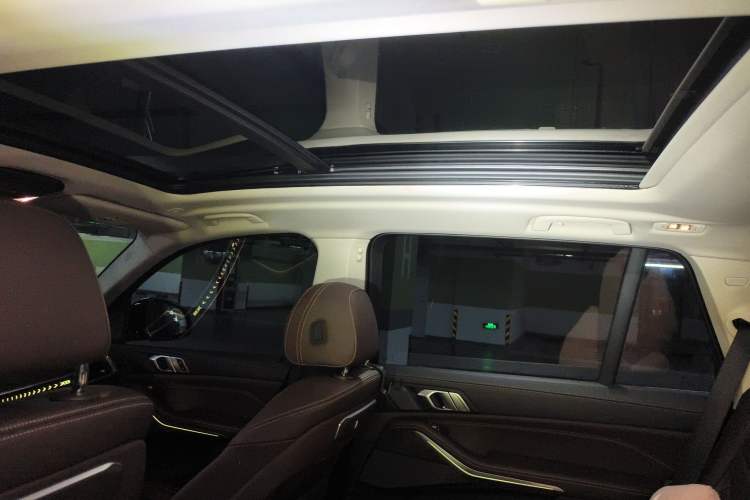 Used BMW X5 2023 xDrive 30Li M Sport Package
