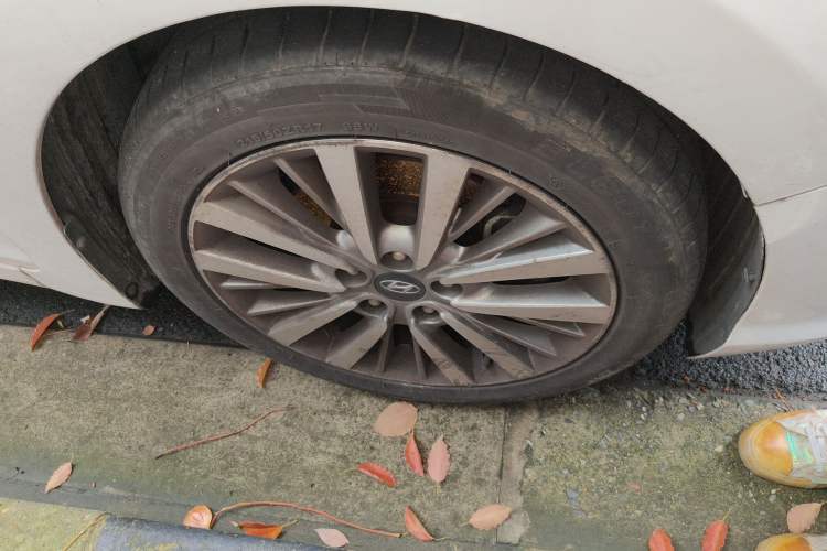 Used Hyundai Mistra 2017 1.6T Automatic Smart GLS China V Standard Right Front Wheel Hub