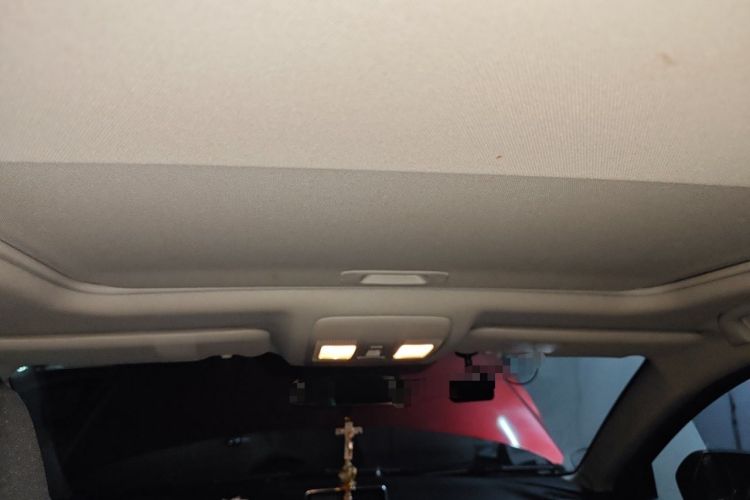 Used Mazda 3 Axela 2014 Sedan 1.5L Automatic Luxury Model
