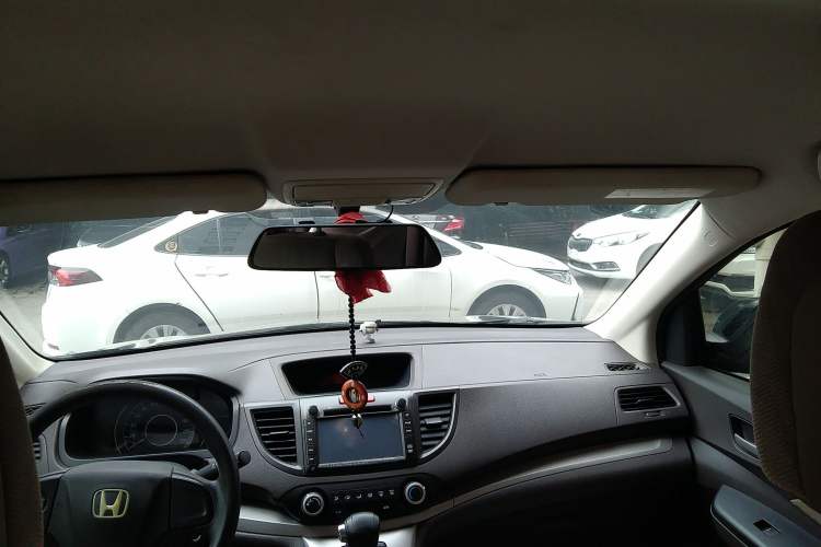 Used Honda CR-V 2012 2.0L two-wheel drive urban version Headliner