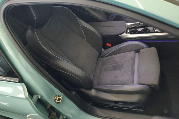 Used Volkswagen Passat 2025 Pro 380TSI Starry Dragon Luxury Edition