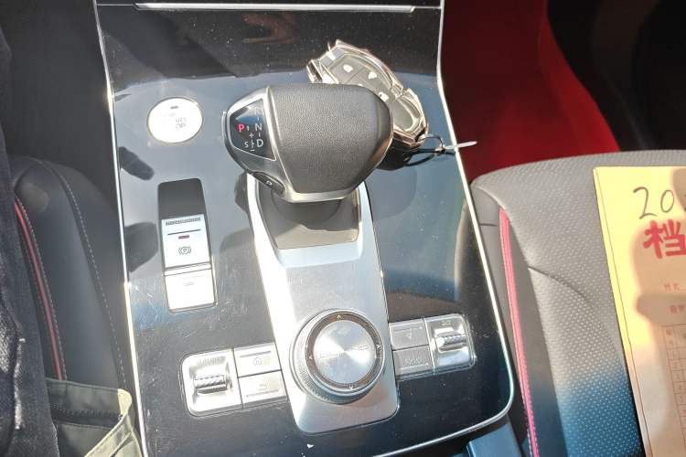 Used BAIC Beijing X7 2020 1.5TD DCT ZhiShang Edition Gear Lever