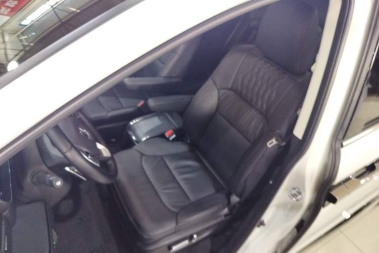 Used Honda Elysion 2022 2.0L eHEV Luxury First Edition