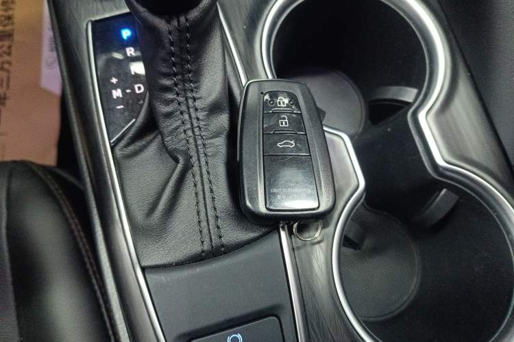 Used Toyota Camry 2021 2.0G Luxury Edition