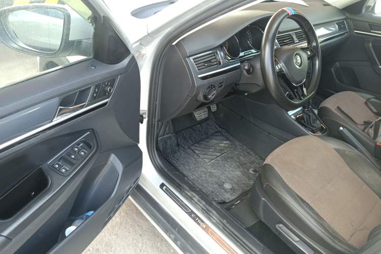 Used Volkswagen C-TREK 2017 1.6L Automatic Comfort Model
