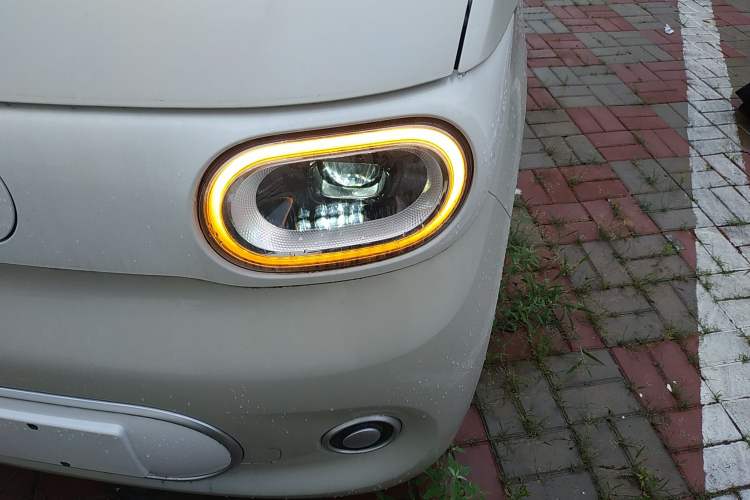 Used Wuling Hongguang MINIEV 2024 3rd Generation 215km Youth Edition