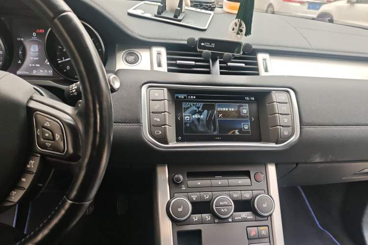 Used Land Rover Range Rover Evoque 2016 2.0T SE Smart Glow Edition
