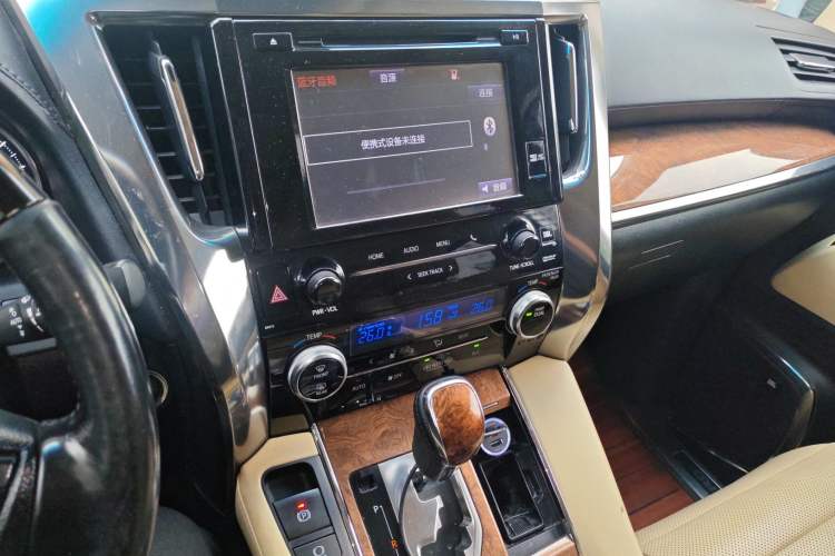 Used Toyota Alphard 2018 3.5L Prestige Edition Audio And AC Panel