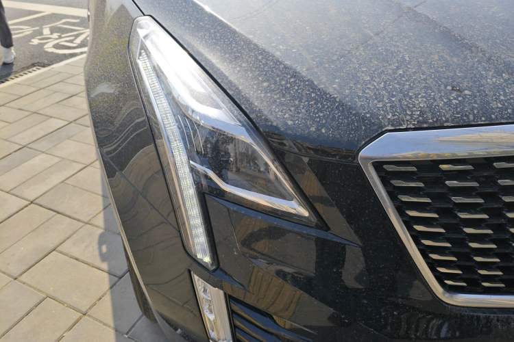 Used Cadillac XT5 2024 2.0T Two-Wheel Drive Fashion Edition Right Front Headlight