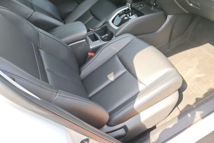 Used Nissan X-Trail 2023 Classic 2.0L Two-Wheel Drive Smart Connect & Comfort Edition Right Front Seat