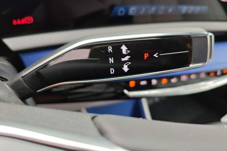 Used Cadillac OPTIQ 2024 Standard Range Version
