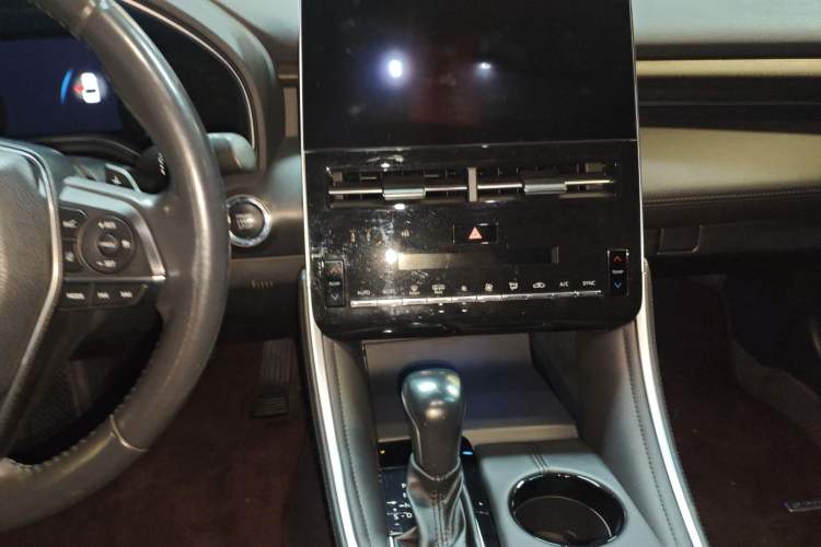 Used Toyota Avalon 2022 2.5L Luxury Edition Audio And AC Panel