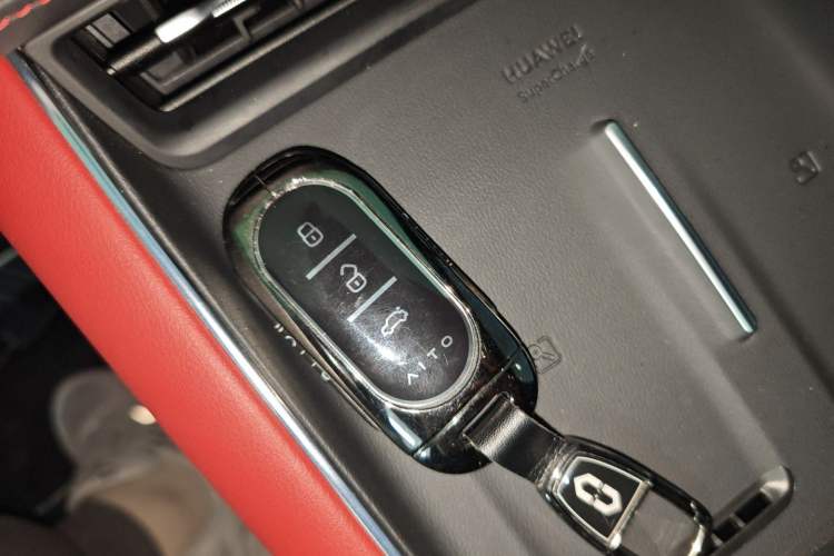 Used Hima AITO M5 2025 Extended-Range Ultra All-Wheel-Drive Version