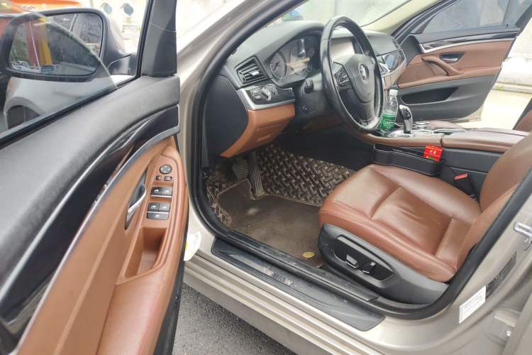 Used BMW 5 Series 2014 520Li Elegant Model Driver Seat