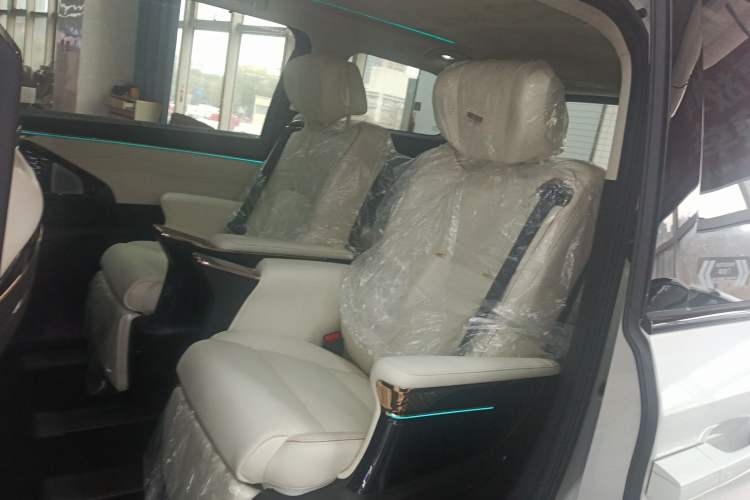 Used GAC Trumpchi E9 2025 E9 Superfast Charging – Master Series