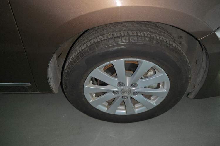 Used Buick GL8 2018 28T Luxury Model China VI Standard
