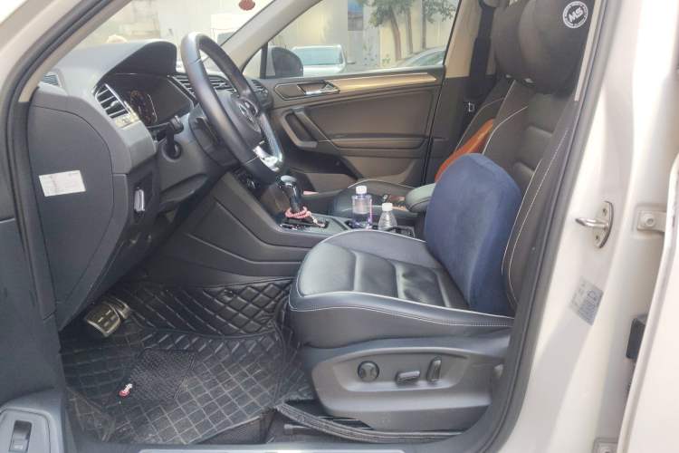 Used Volkswagen Tiguan L 2019 330TSI Automatic Two-Wheel Drive R-Line Flagship Model China VI Standard