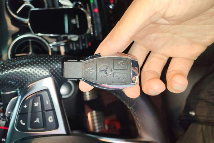 Used Mercedes-Benz CLA 2018 CLA 260 4MATIC Vehicle Key