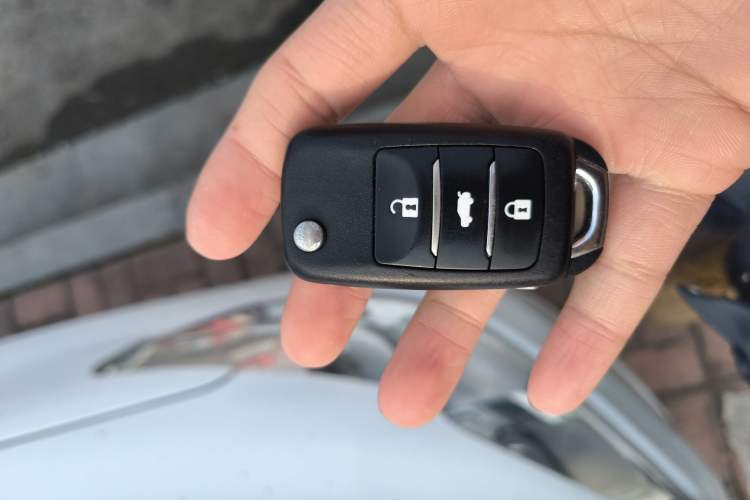 Used Changan Alsvin V7 2015 1.6L Manual Enjoyment Model China V Standard
