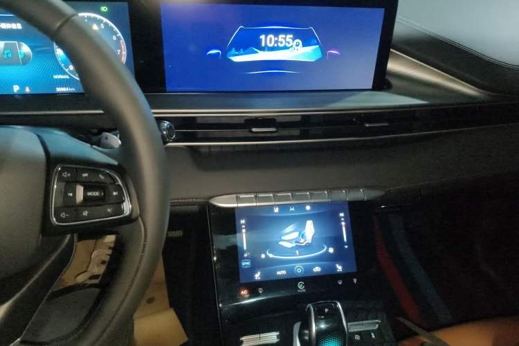 Used Chery Tiggo 8 PLUS 2022 290TGDI DCT Luxury Edition+